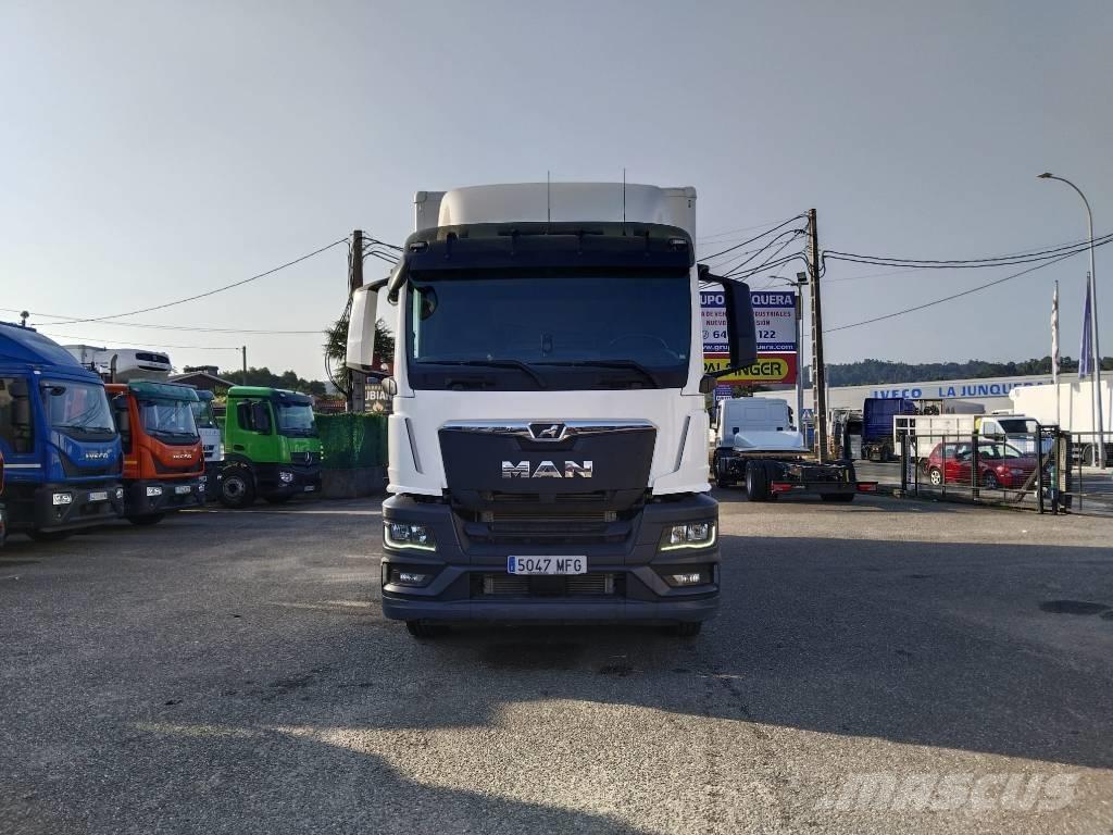 MAN TGS 26.360 Tovornjaki zabojniki