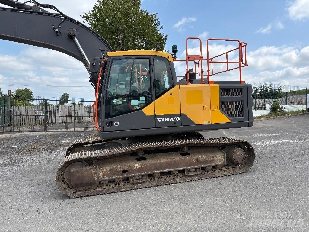 Volvo EC 200 Bagri goseničarji