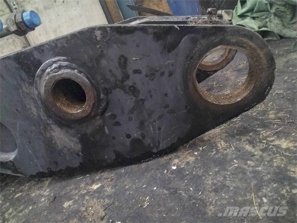 John Deere ch8 Dvigala za gozdne kombajne