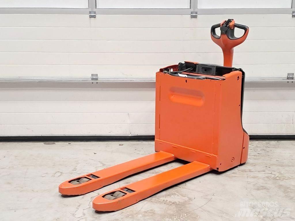 Linde T16 Električni nizko dvižni viličar