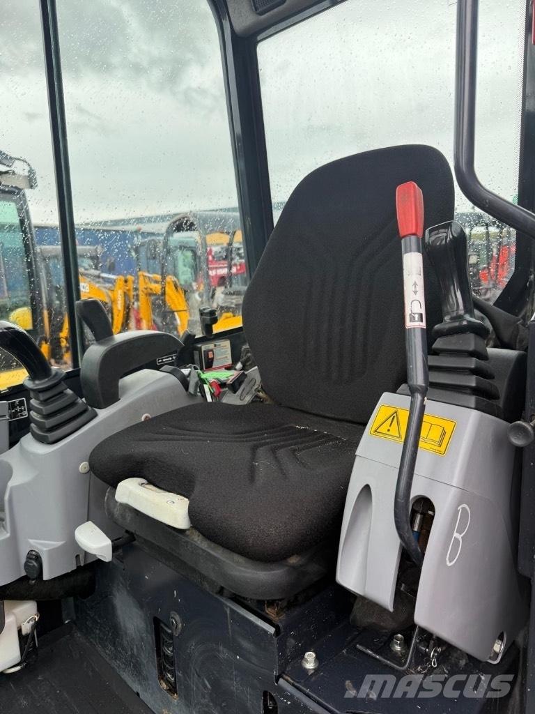 Kubota U 27-4 Mini bagri <7t