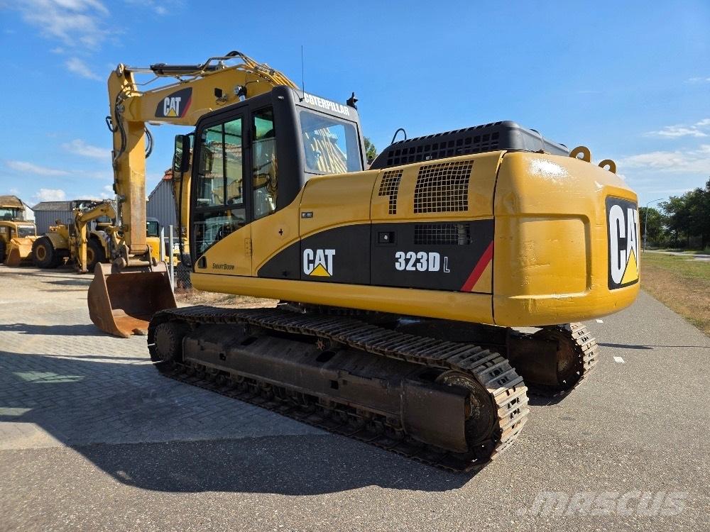 CAT 323DL Bagri goseničarji