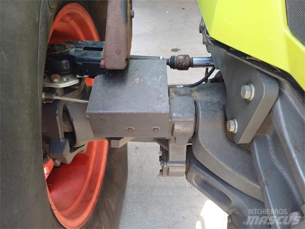 CLAAS Axion 850 Traktorji