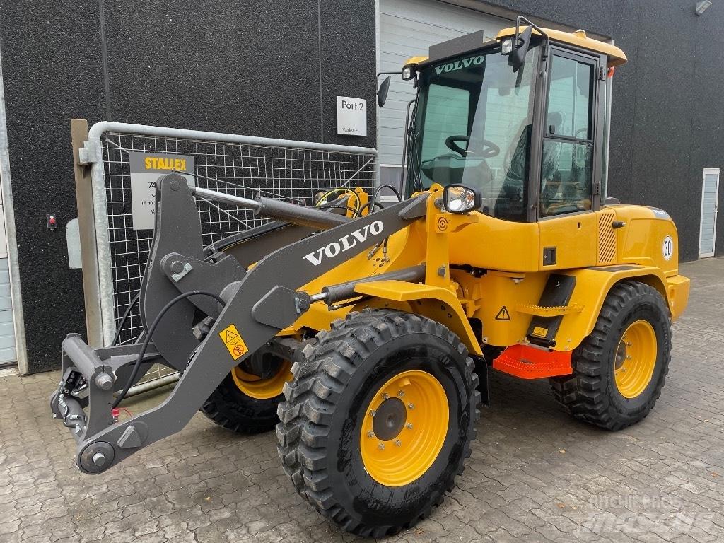 Volvo L30GS / HS Mini nakladalci