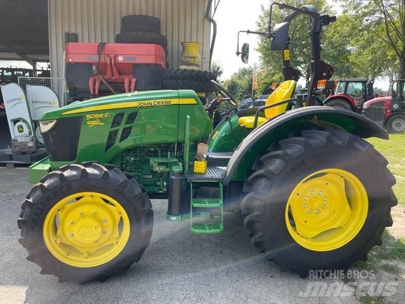 John Deere 5058E Traktorji