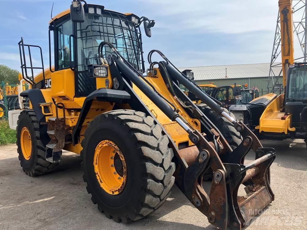 JCB 437 Kolesni nakladalci