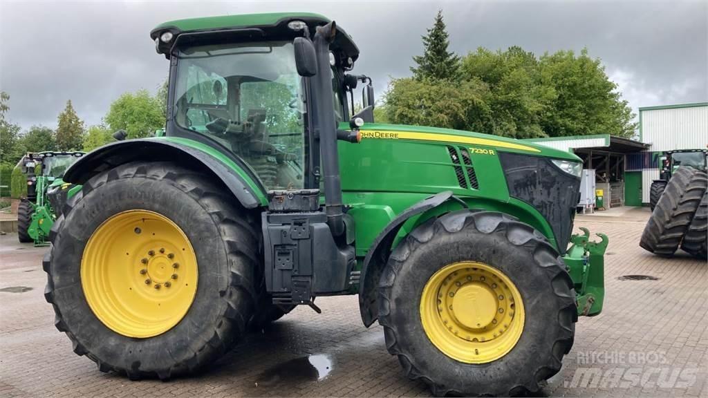 John Deere 7230R Traktorji