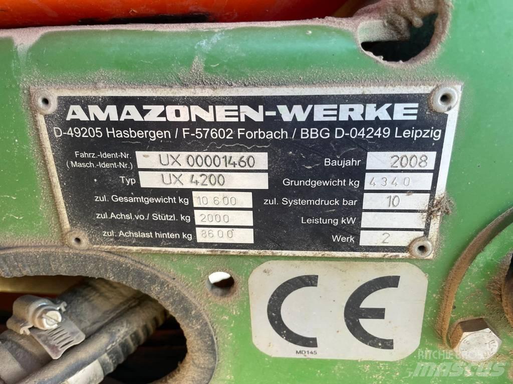 Amazone UX 4200 Vlečne škropilnice