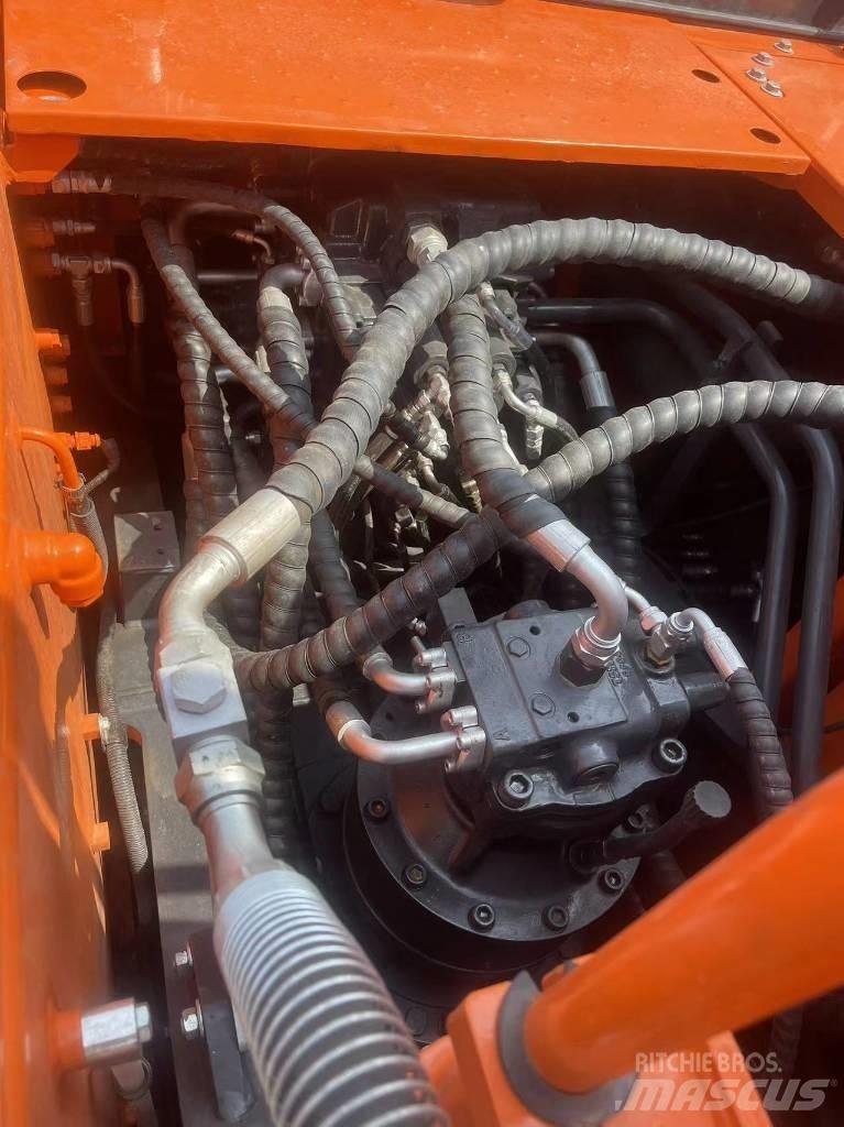 Doosan DX 225LC-9C Bagri goseničarji