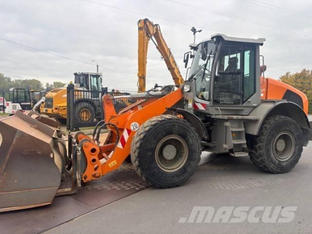Weycor AR 250 Kolesni nakladalci