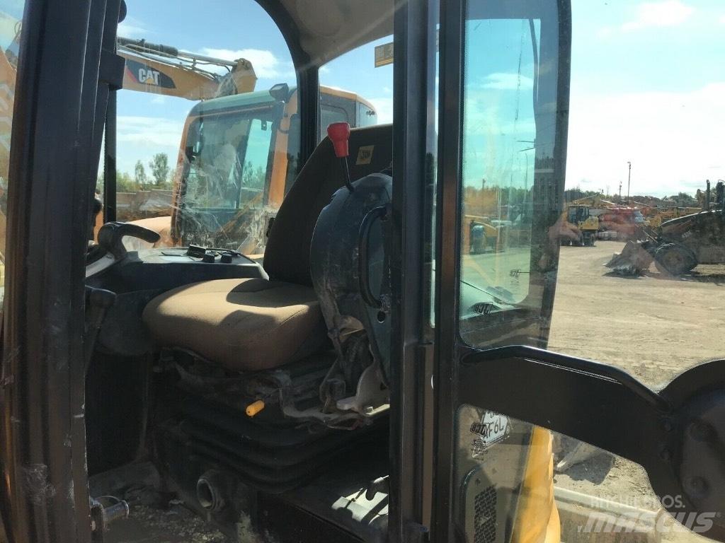 JCB 8050 Mini bagri <7t
