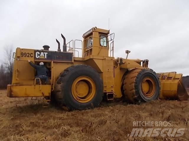 CAT 992C Kolesni nakladalci