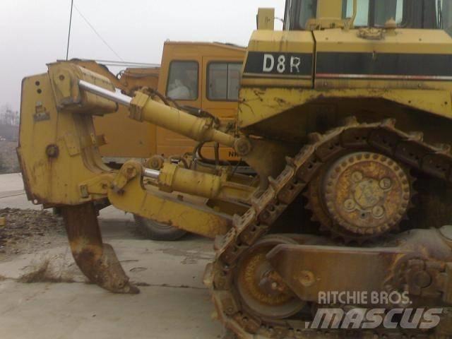 CAT D8R Buldožerji goseničarji