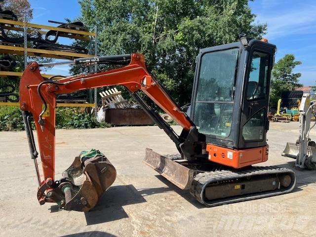 Hitachi ZX 26 Mini bagri <7t