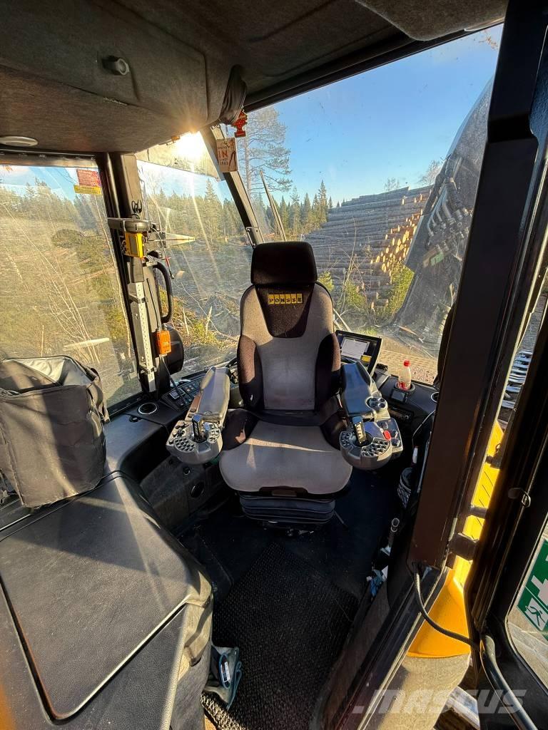 Ponsse Fox Harvesterji