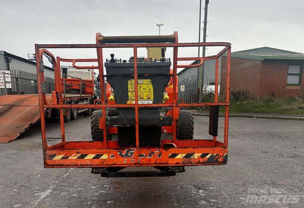 JLG 450 AJ Zglobne dvižne ploščadi