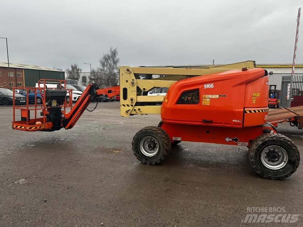 JLG 450 AJ Zglobne dvižne ploščadi