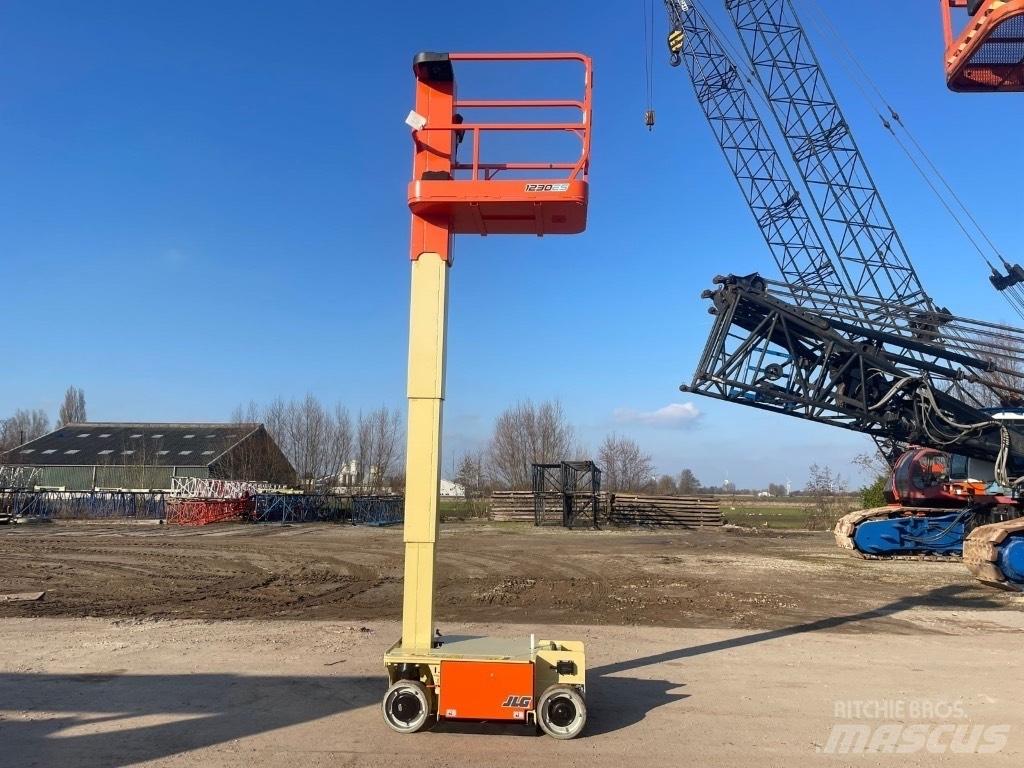 JLG 1230 ES Škarjaste dvižne ploščadi