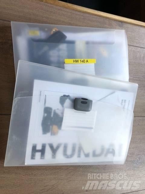 Hyundai HW 140 A Bagri na kolesih