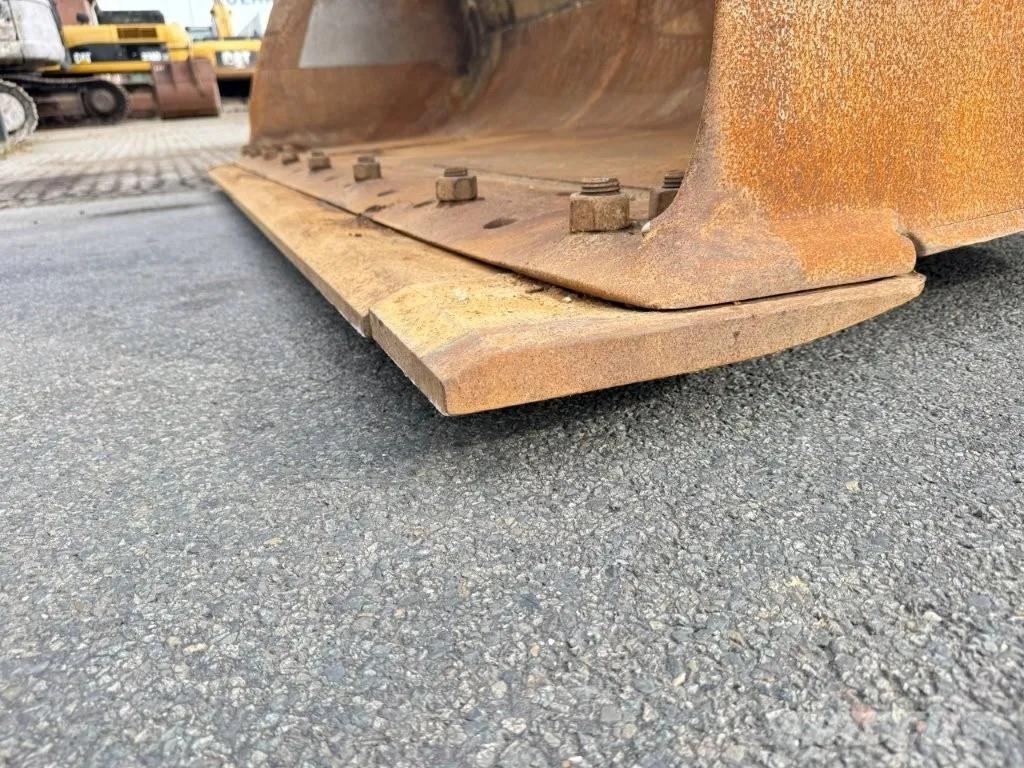 Volvo L150E Kolesni nakladalci
