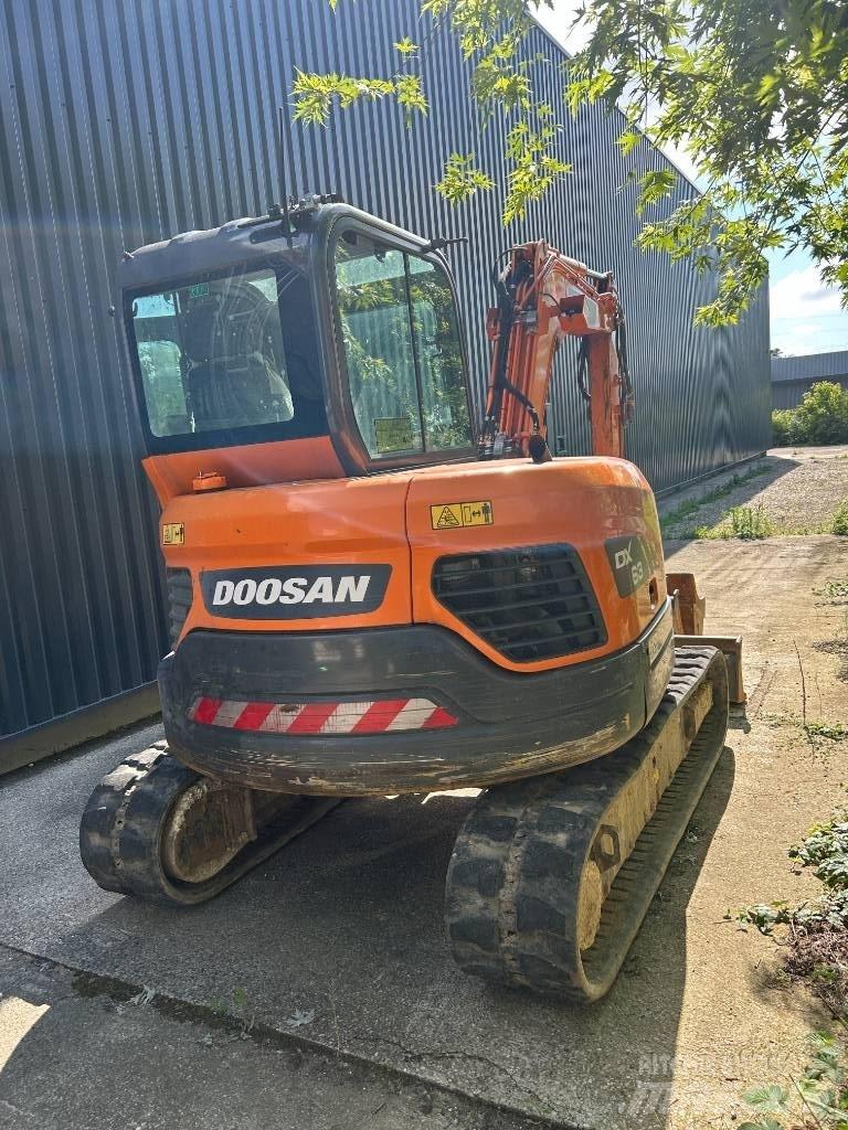 Doosan DX 63-3 Mini bagri <7t