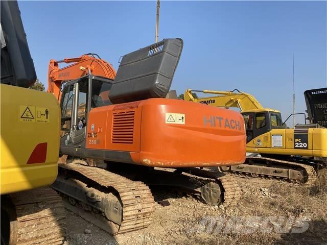 Hitachi ZX250 Bagri goseničarji