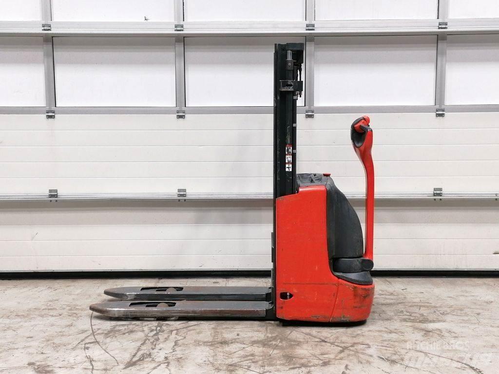 Linde L10B Ročni električni viličar