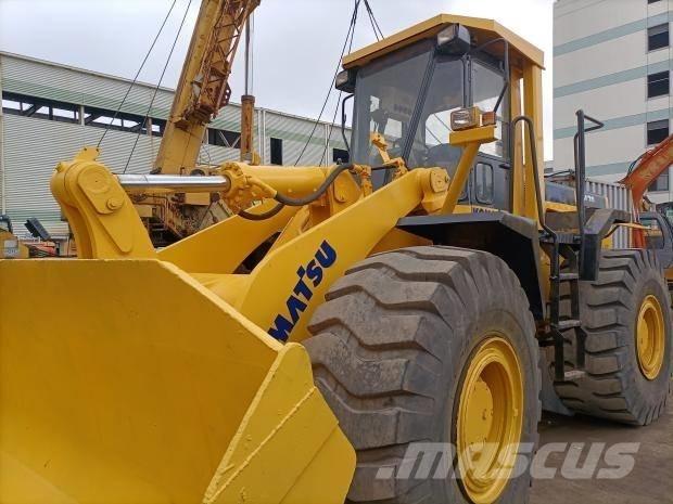 Komatsu WA 470 Kolesni nakladalci