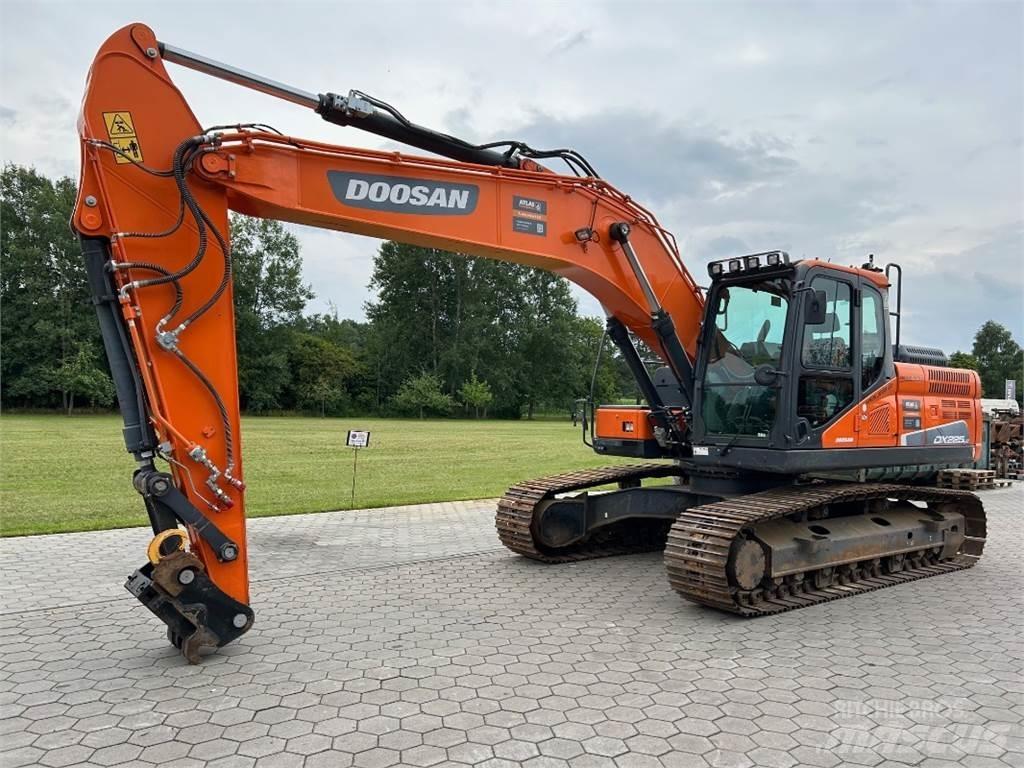 Doosan DX225LC-5 Bagri goseničarji