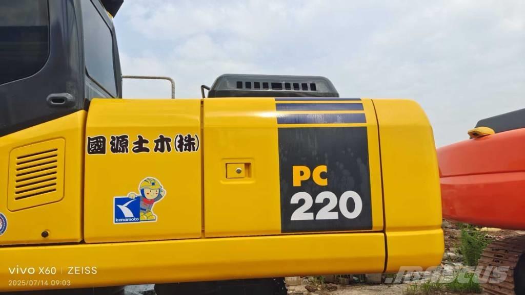 Komatsu PC 220 Mini bagri <7t