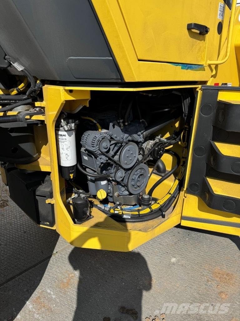 Bomag BW 202 AD-4 Dvojni valjarji