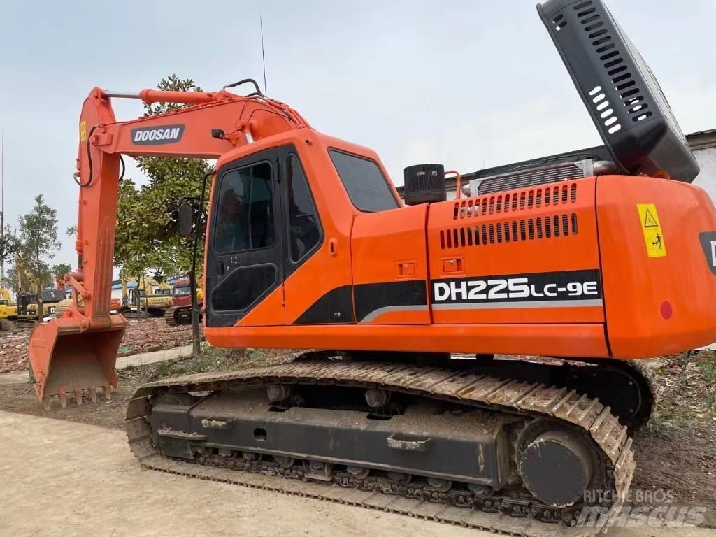 Doosan DH225LC-9E Bagri goseničarji