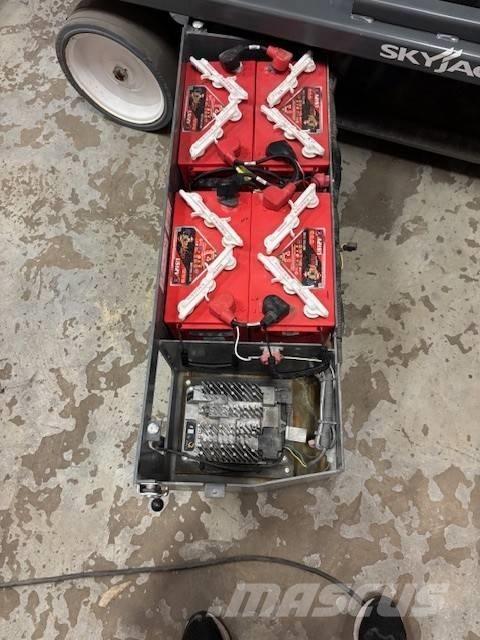 SkyJack SJ 4740 Škarjaste dvižne ploščadi