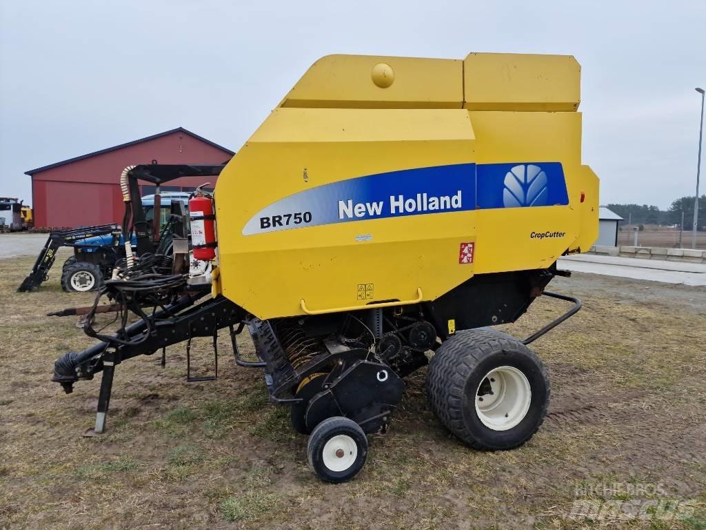 New Holland BR 750 Balirke (okrogle bale)