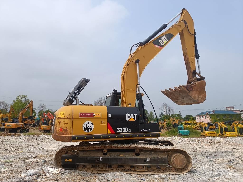 CAT 323D2L Bagri goseničarji