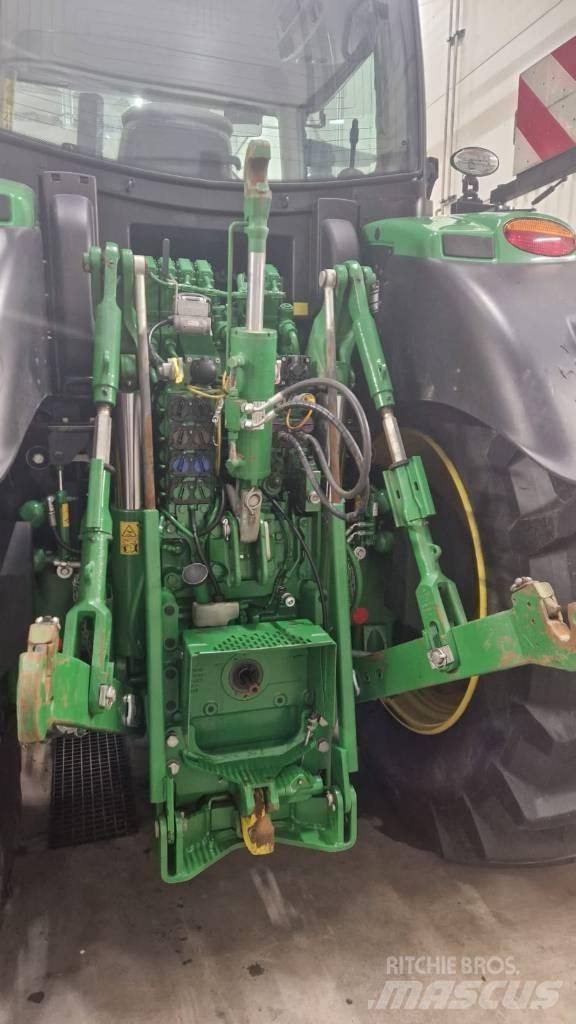 John Deere 6250 R Traktorji