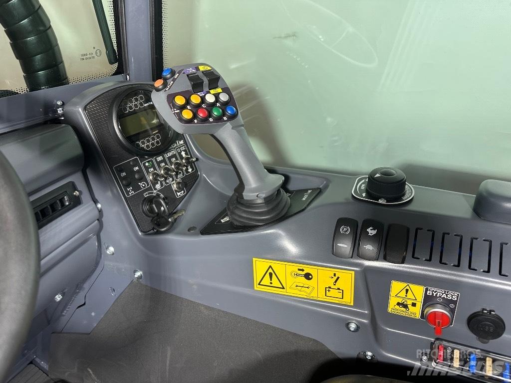 Multione 6.3 iDS Skid steer mini nakladalci