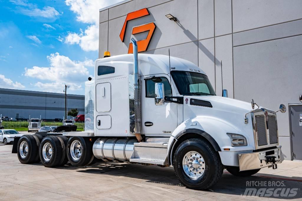 Kenworth T 880 Vlačilci