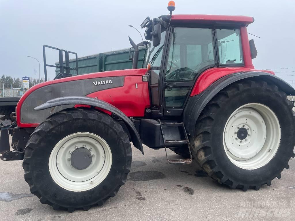 Valtra T 190 Traktorji