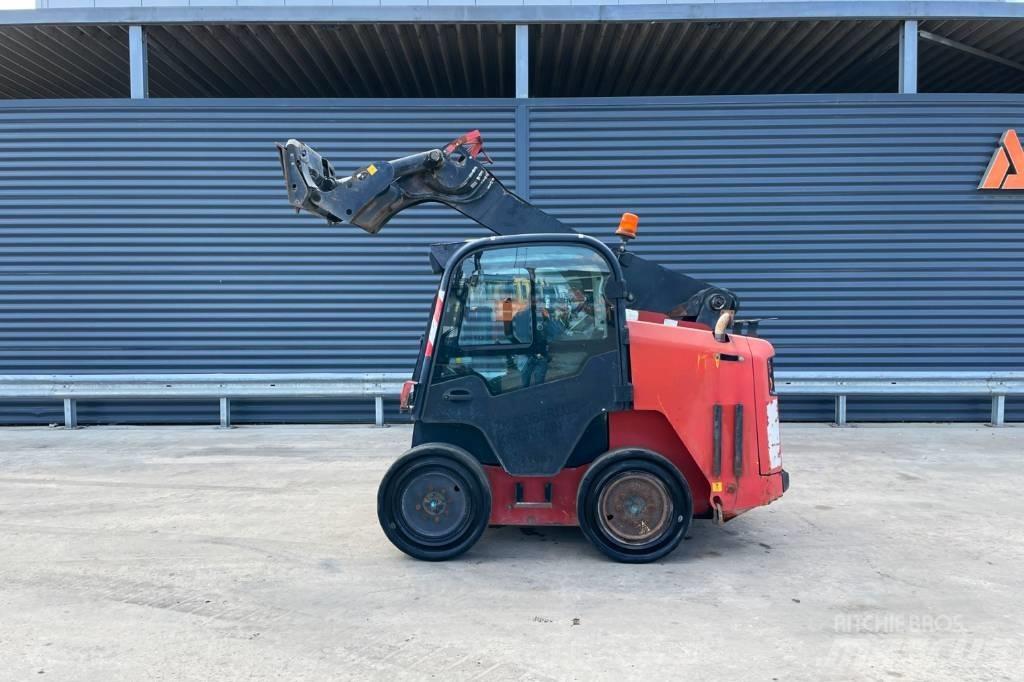 JCB R260 Skid steer mini nakladalci