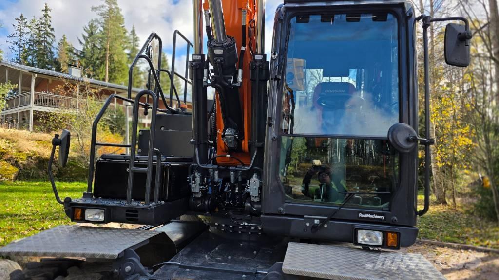 Doosan DX 170 W Bagri na kolesih