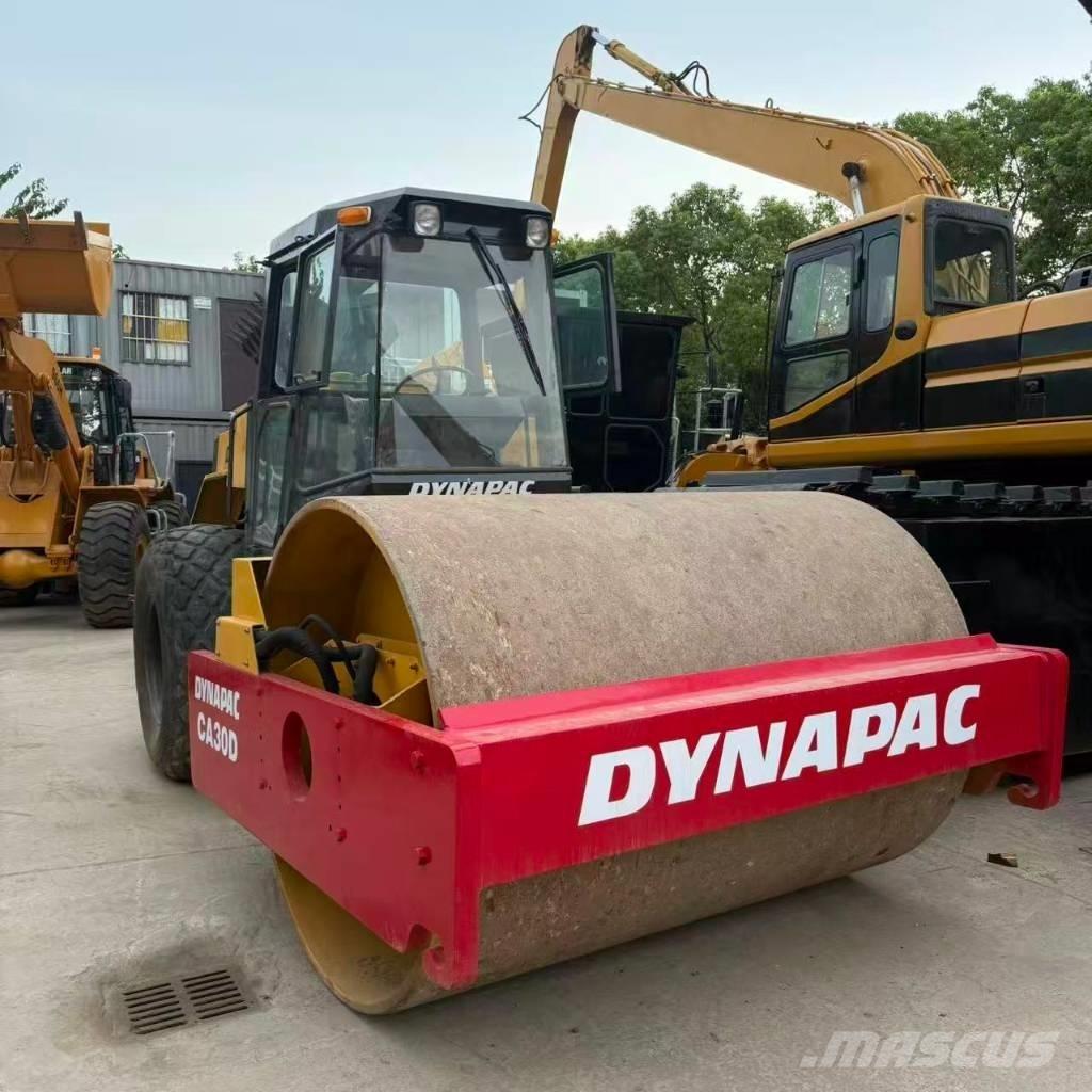 Dynapac CA 30 D Enojni valjarji