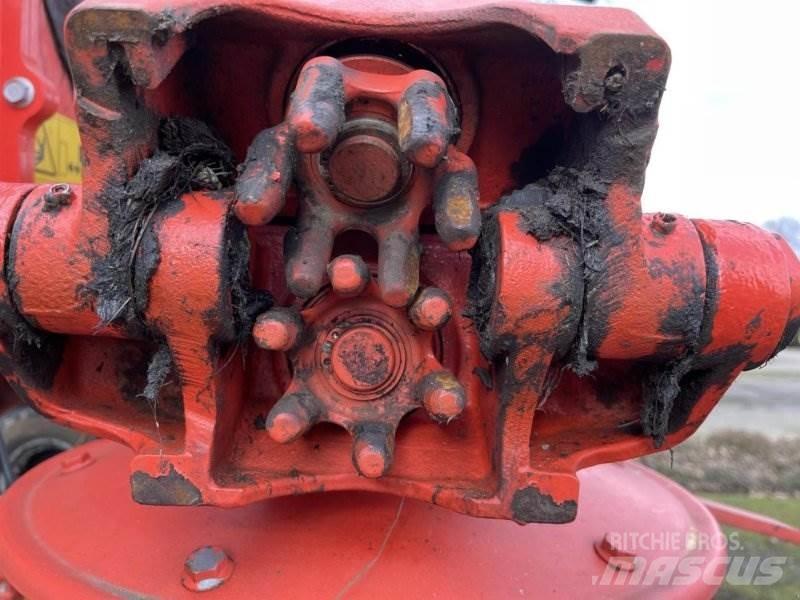Kuhn GF 13002 Obračalniki in zgrabljalniki