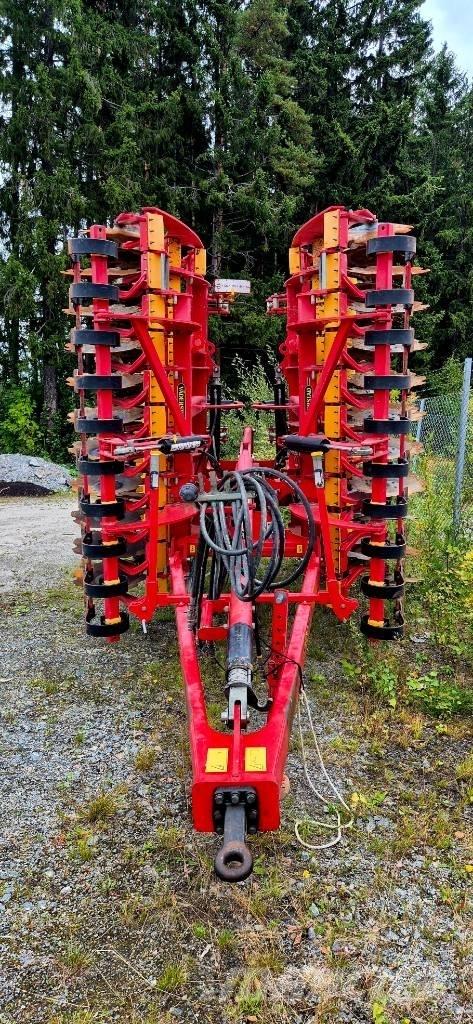 Väderstad Carrier525 Kultivatorji