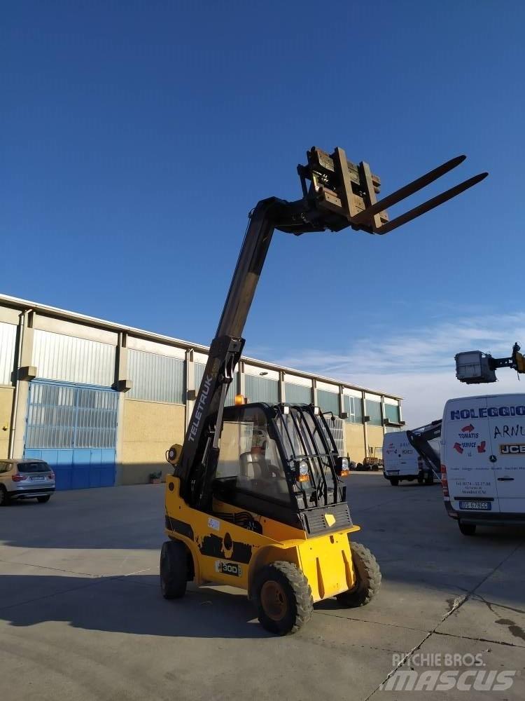 JCB TLT 30 Dizelski viličarji
