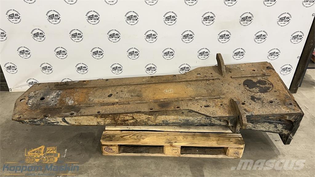 Komatsu 845 Druge komponente