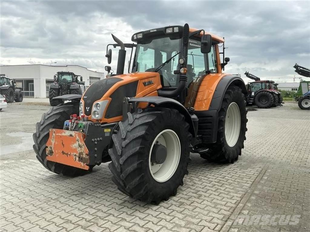 Valtra N 163 D Traktorji