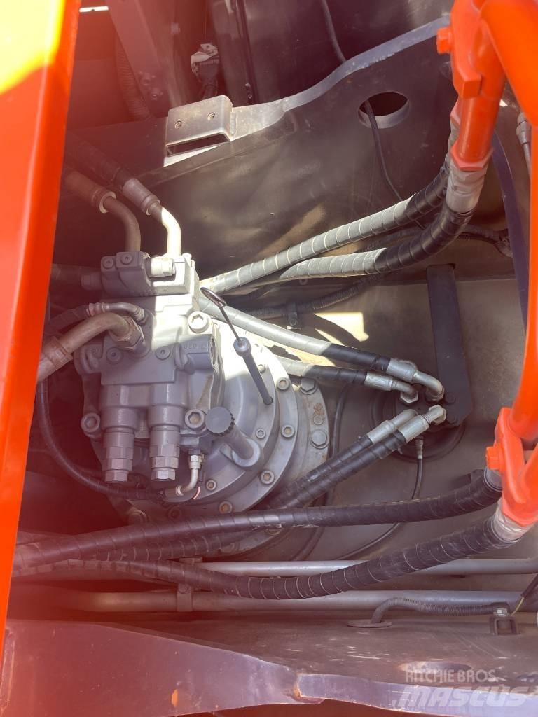 Hitachi ZX 240 Bagri goseničarji