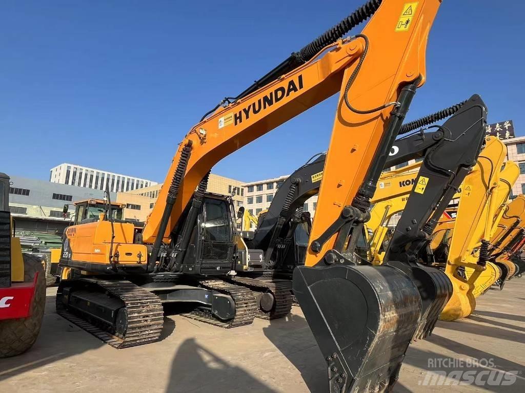 Hyundai 220-9S Midi bagri 7t – 12t