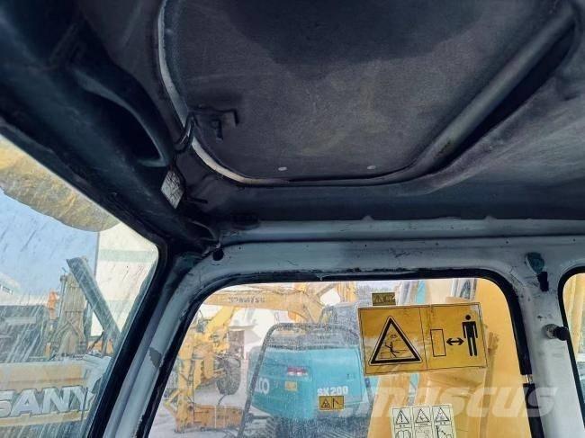 Sumitomo 200 Bagri goseničarji